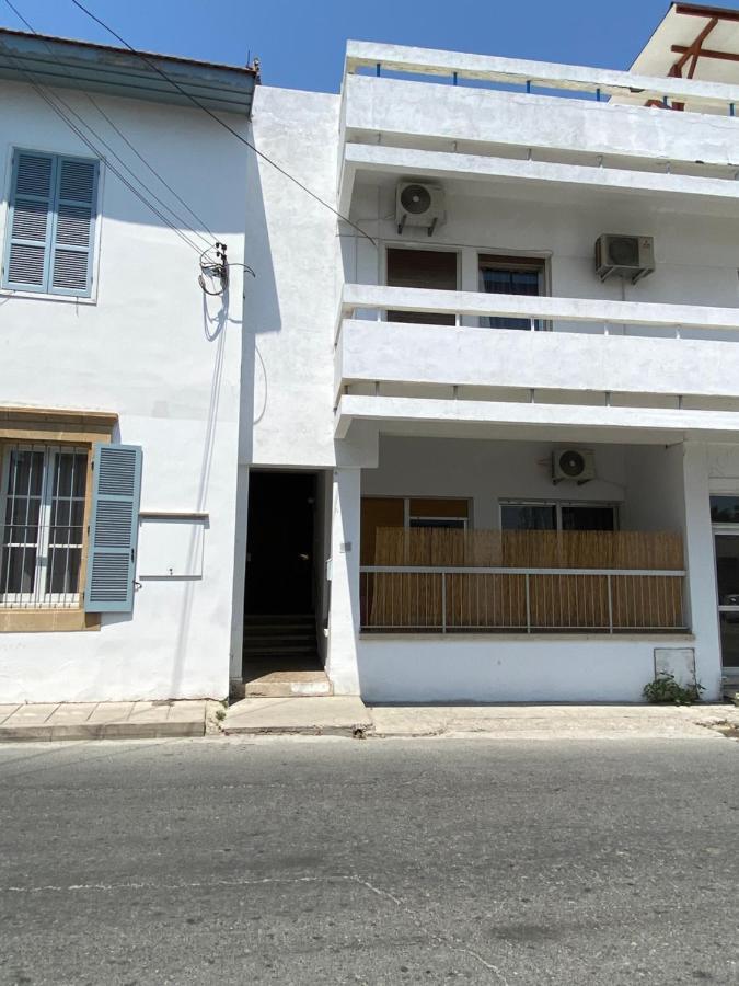 Past Or Tail Rooms Larnaca Exterior foto
